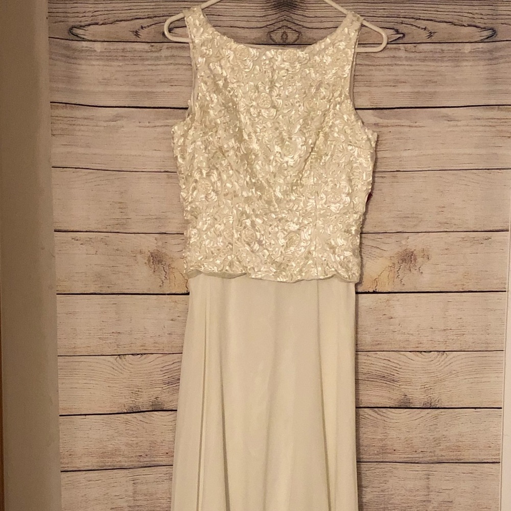 NWT Lord & Taylor Formal Ivory Sleeveless Maxi Dress